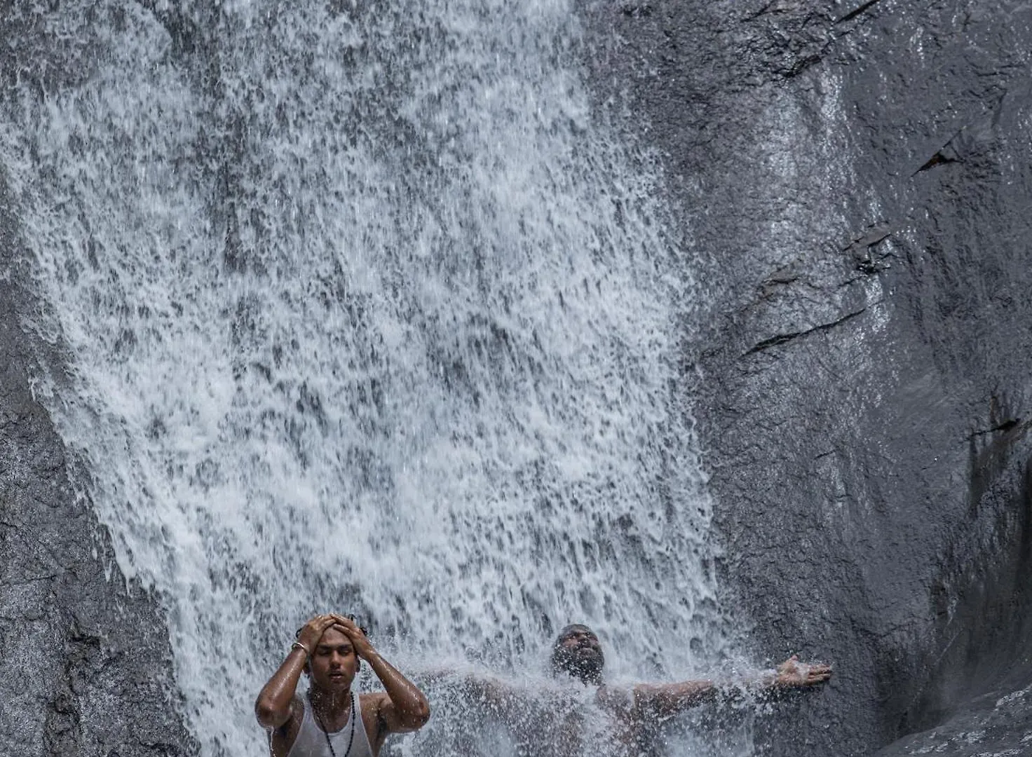 Resort Aruvikuzhy Waterfalls Villa Kozhancheri